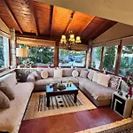 Chalet Livadi Cozy